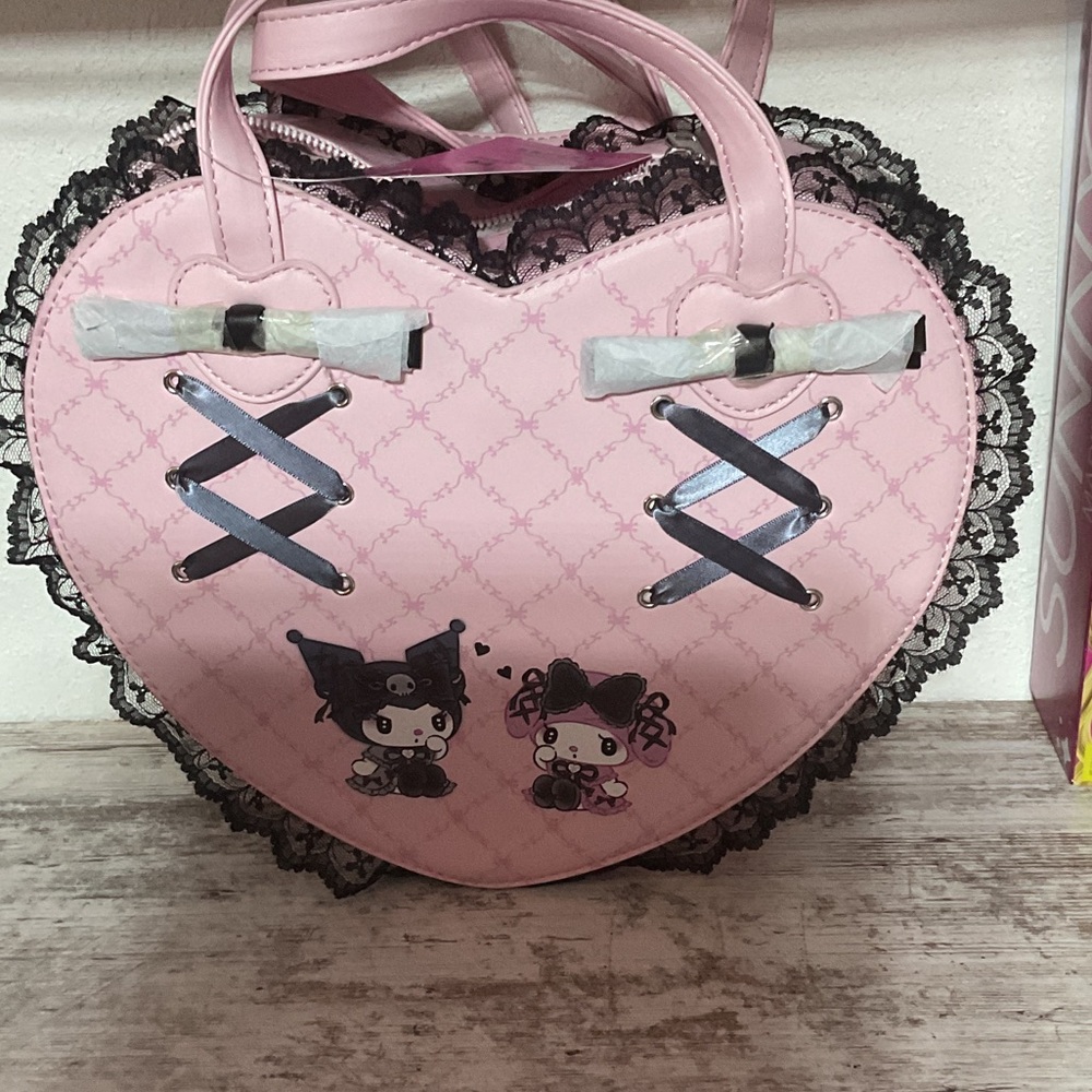 Heart-Shaped Pink Lace Crossbody Bag with Cute Character Print